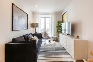TV - Splendid apartment next to Gran Vía (Madrid)
