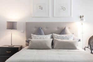3 bedrooms, WiFi, bed sheets - Splendid apartment next to Gran Vía (Madrid)