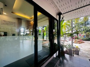 Reception - La Casa Bangtao Resort (Choeng Thale)