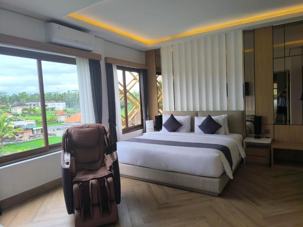 Suite Room Include Gym + Recovery and Wellness