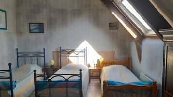 Fer et planche à repasser, Wi-Fi, draps fournis