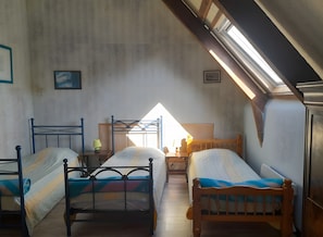 Fer et planche à repasser, Wi-Fi, draps fournis