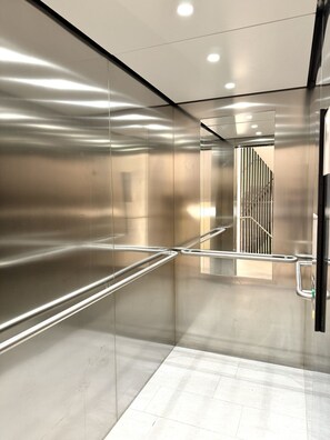 Interior - 70m2 Apartment near Kirschblütenpark - UNO-City - Vienna International School (Wien)