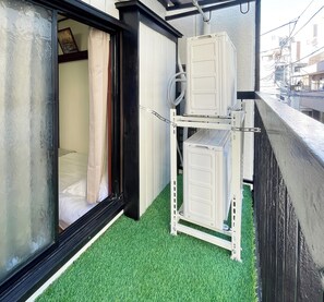 Property grounds - Free shuttle service from Ikebukuro, Oji, and Akabane Stations / Private villa / 8 min. from station / 10 min. from Ikebukuro, 13 min. from Ueno (北区)