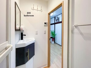 Shower, hair dryer, towels, soap - Free shuttle service from Ikebukuro, Oji, and Akabane Stations / Private villa / 8 min. from station / 10 min. from Ikebukuro, 13 min. from Ueno (北区)