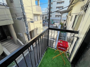 Property grounds - Free shuttle service from Ikebukuro, Oji, and Akabane Stations / Private villa / 8 min. from station / 10 min. from Ikebukuro, 13 min. from Ueno (北区)