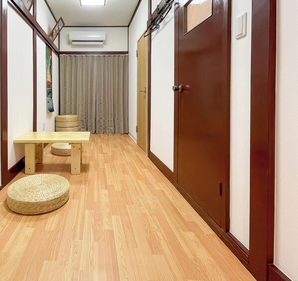 Interior - Free shuttle service from Ikebukuro, Oji, and Akabane Stations / Private villa / 8 min. from station / 10 min. from Ikebukuro, 13 min. from Ueno (北区)