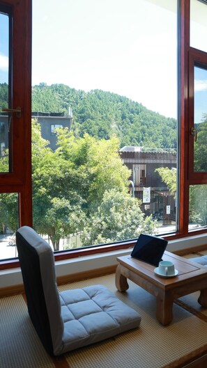 Grand Double Room, Park View | Premium bedding, down comforters, individually decorated - Twelve Travel Notes Song-style Homestay (Jingdezhen)