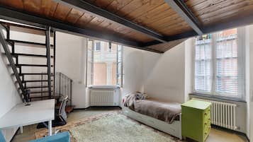 Fer et planche Ă repasser, Wi-Fi, draps fournis