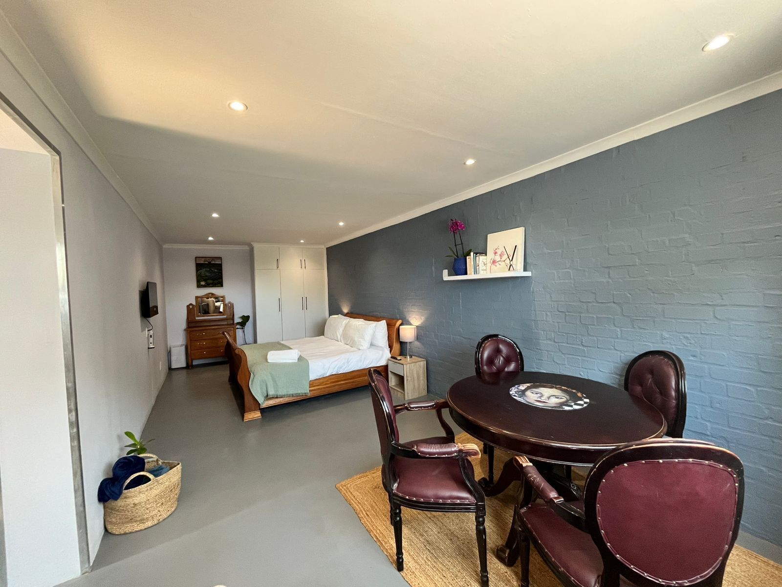 1 makuuhuone, silitysrauta/-lauta, Wi-Fi, vuodevaatteet