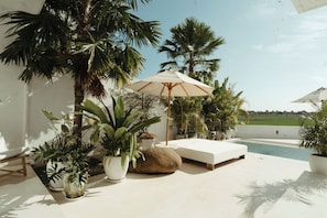 Deluxe Villa | Pool | Outdoor pool - The Iggy (Cemagi)