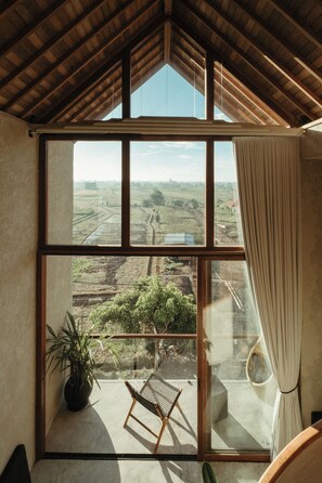 Interior - The Iggy (Cemagi)