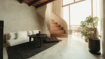 ์คํ๋์ค, ํน์ฌ์ด์ฆ์นจ๋ 1๊ฐ | ์ฑ
์, ๋
ธํธ๋ถ ์์
๊ณต๊ฐ, ๋ฌด๋ฃ WiFi