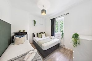 3 Schlafzimmer, Bügeleisen/Bügelbrett, Internetzugang, Bettwäsche