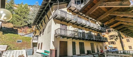 Standard Apartment, Multiple Bedrooms (Rochebrune 5th) | Exterior