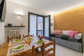 Standard Apartment, 1 Bedroom (Rochebrune 6th) | Living area | 21-inch flat-screen TV with cable channels