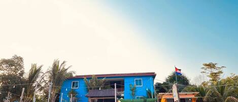 Fachada da propriedade