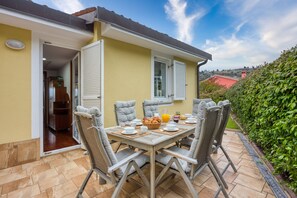 Family Apartment, Multiple Bedrooms (Sunset Gold Apartment Portoroz) | Outdoor dining - Sunset Gold Apartment Portoroz (Piran)