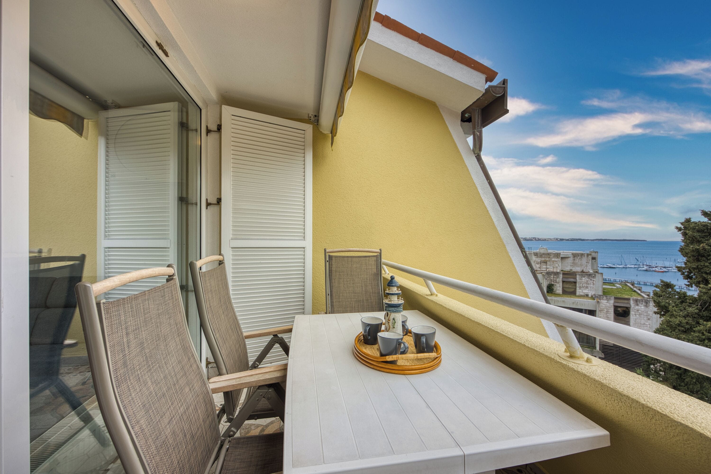 Family Apartment, Multiple Bedrooms (Sunset Gold Apartment Portoroz) | Balcony