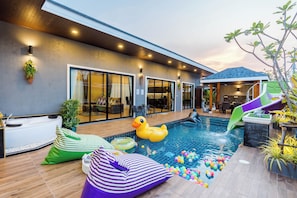 Villa, 3 chambres, accessible aux personnes à mobilité réduite, fumeurs | Piscine | Piscine extérieure