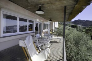 Outdoor dining - Casa Lubrense with sea view - My Rental Homes (Massa Lubrense)