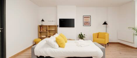 2 chambres, fer et planche Ă repasser, Wi-Fi gratuit, draps fournis