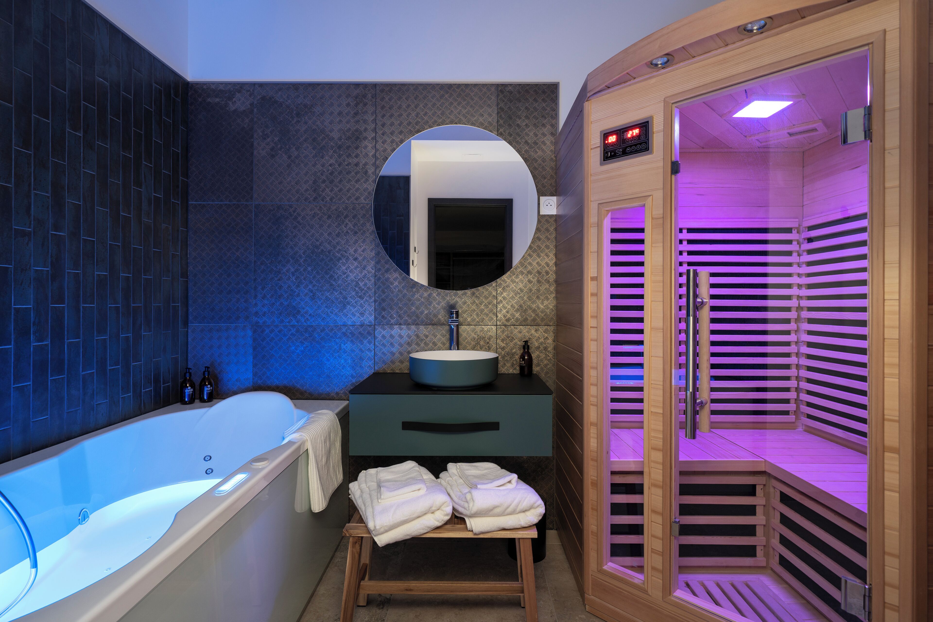 Bruser, boblebadekar, hårtørrer, håndklæder