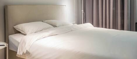 1 chambre, fer et planche à repasser, Wi-Fi gratuit, draps fournis