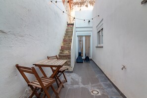 Outdoor dining - Global Vacacional, Cosy ground floor flat in Puerto de Sagunto (Puerto de Sagunto)