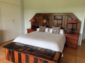 Bügeleisen/Bügelbrett, WLAN, Bettwäsche