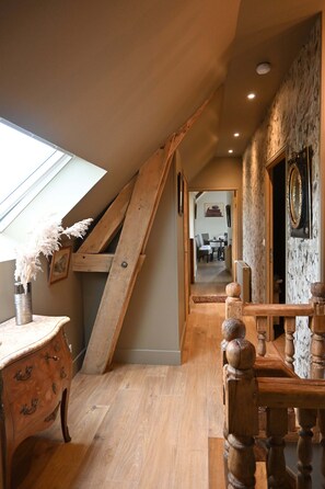 Interior - Charming gîte with private spa near Étretat. Ideal for families (Épreville)