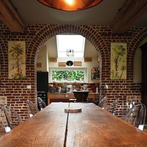 Microwave, oven, stovetop, dishwasher - Charming gîte with private spa near Étretat. Ideal for families (Épreville)