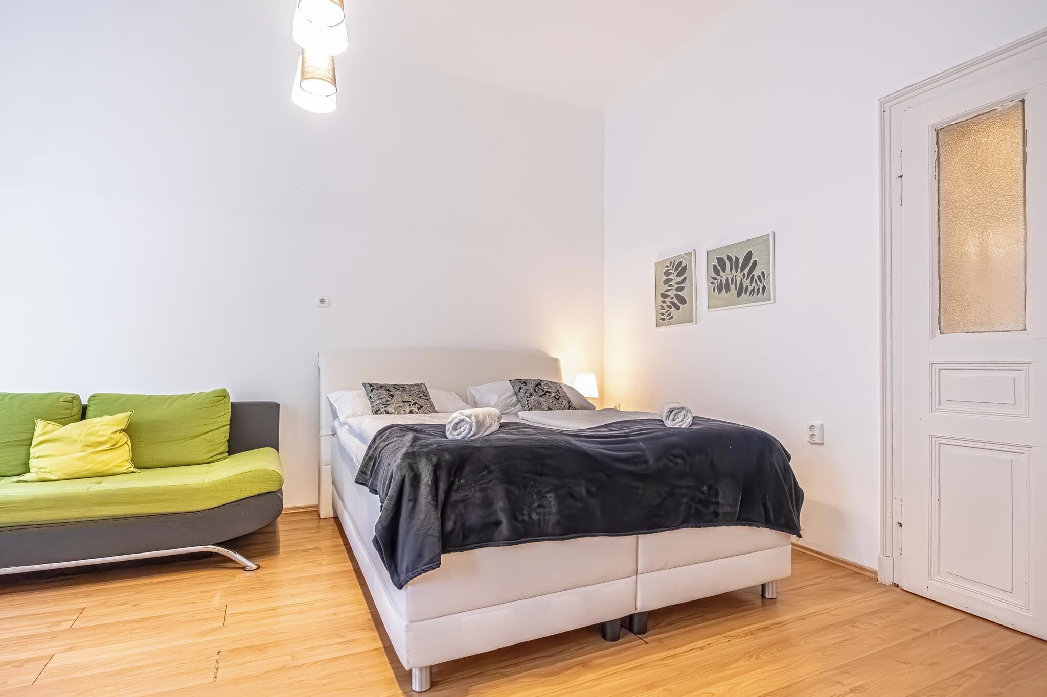 مكواة/لوح كي وواي فاي مجانًا