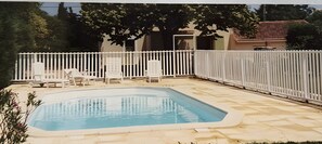 Pool - Villa "Gîte La Jane" with Private Pool, Wi-Fi, and Air Conditioning (Saint-Laurent-la-Vernède)