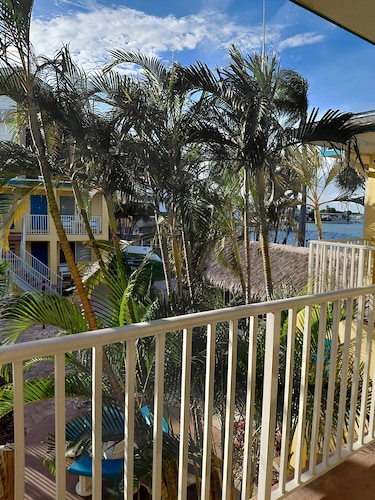 Studio on Boca Ciega Bay, Treasure Island