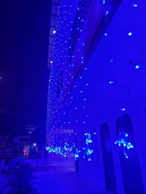 Miscellaneous - New Samrat Hotel And Restaurant (Srinagar)