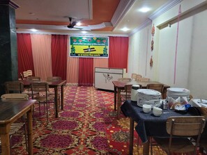 Dining - New Samrat Hotel And Restaurant (Srinagar)
