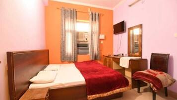 Standard Twin Room | Free WiFi