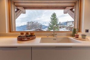 Interior - Chalet Combloux, Megève, Mont-Blanc View (Combloux)