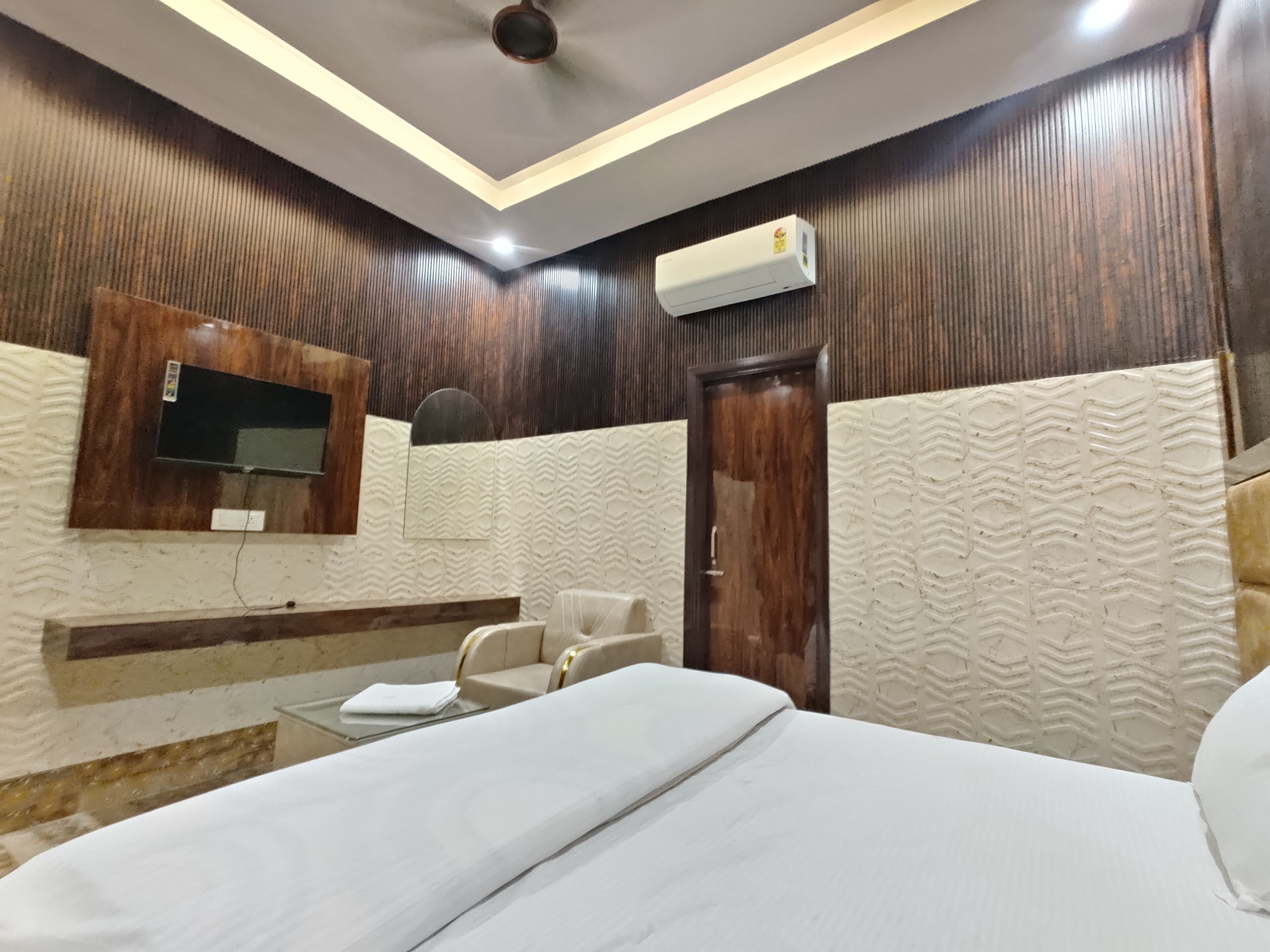 Quarto casal luxo | Wi-Fi de cortesia