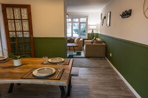 Interior - Cozy and Stylish stays at Maiden Lane (West Sussex)