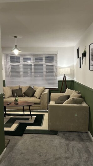 TV, fireplace - Cozy and Stylish stays at Maiden Lane (West Sussex)