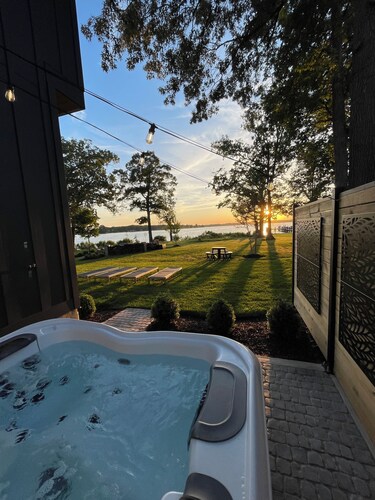 Luxury 5-Star Chesapeake Bay Waterfront Home