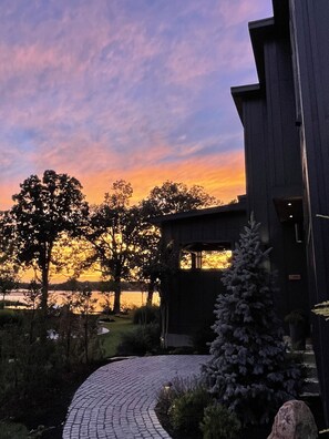 Property grounds - Luxury 5-Star Chesapeake Bay Waterfront Home (Shady Side)