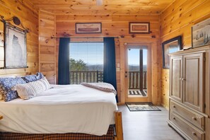 3 bedrooms, iron/ironing board, travel cot, WiFi - Smoky Mountain Bliss by Beyond Expectations (Sevierville)