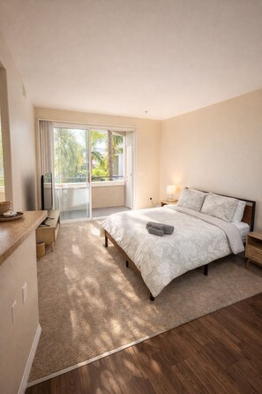 1 habitación, tabla de planchar con plancha, wifi y ropa de cama 