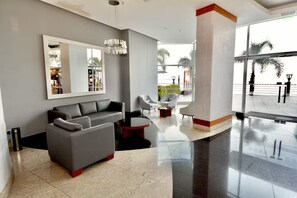 Lobby - EXCLUSIVE APARTMENT IN PUERTO SANTA ANA|WIFI +PARKING +RIVERFRONT 2| SWIMMING POOL (Guayaquil)
