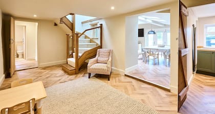 Host & Stay | The Coral Cottage