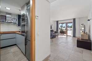 Interior - Higueron, sea view, close to shops (La Capellania)