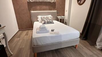 In-room safe, iron/ironing board, free WiFi